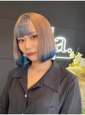 ライトベージュ×ブルー