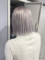 バレ(BALE)&nbsp;ホワイトグレー/ボブ/ハイトーン/ブリーチ/滋賀/草津