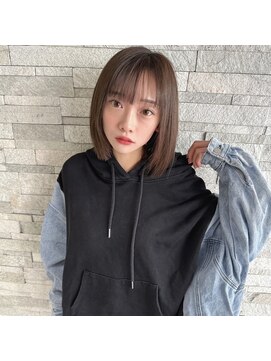 グラフィーサッポロ(Graphy sapporo) 10代 20代 切りっぱなしボブ グレージュ