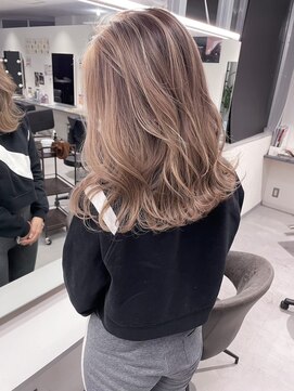 キング 枚方店(K!ng) 【枚方、高槻、梅田】シャドウルーツ、バレイヤージュ