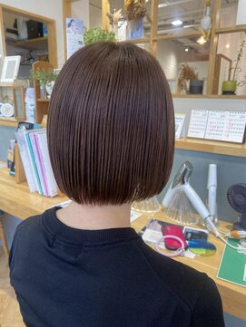 メルク(merc.) ツヤツヤベージュカラー◎