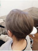 明るめカラー×ショートスタイル