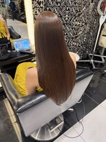 エアー 銀座タワー(AIR)&nbsp;後ろ姿まで美しいツヤブラウンロング