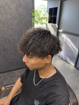 ワンフ(onef) ツイストパーマ