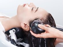 毛穴の奥までスッキリ。髪も頭皮も“素のキレイ”を取り戻す「ReFaファインバブル」