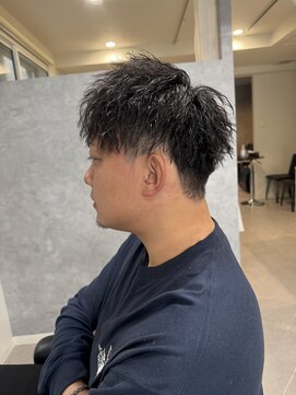 ガーベラ(gerbera) ツーブロック×ペーパーツイストパーマ×メンズ