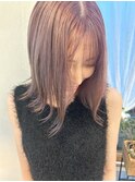 ピンクベージュ
