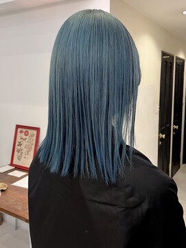 アンジェリカ(Angelica) ブリーチ/ターコイズブルー