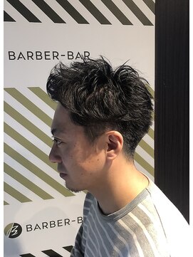 バーバーバー 八広(BARBER-BAR) ワイルドアップバングスタイル