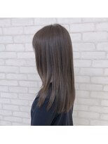 アビリタ(abilita)&nbsp;ミディアムストレート×ブルーアッシュ