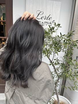 レルテ(Lerte) 外国人風ターンダウンカラー