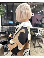 ディーカヘアーセンダイ(Di KA HAIR sendai)&nbsp;white blond/抜きっぱなしブリーチ/ブロンド/ミニボブ/ブリーチ