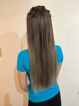 ツムグ 代官山 中目黒(TUMUGU) 脱白髪染めハイライトホワイトグレージュグラデーションカラー