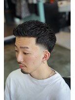 タイト スワッグ バーバーワークス(TIGHT SWAG BARBERWORKS)&nbsp;テーパーフェード×ショートアップバング