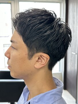 フイ 代々木(Hui) メンズ/アップバング/ツーブロックマッシュ/束感ショート波巻き