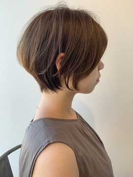 アルトル 池袋(altru) ◇大人可愛い30代40代50代白髪ぼかしショートボブくびれショート