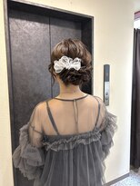 ミラ(Mila)&nbsp;くしゃっとリボンがかわいい＊人気No. 1アップアレンジ/お呼ばれ