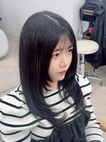 レヴィア(REVIA)&nbsp;レイヤーカット髪質改善トリートメントブルーブラック