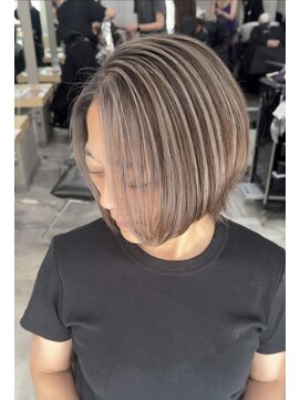 レディアル 大宮(REDEAL ope.) 白髪手術/ 白髪ぼかしハイライト