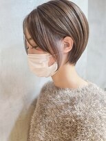 エリマ 横浜西口(elima) 横浜西口白髪ぼかしショートボブミルクティーベージュ30代40代