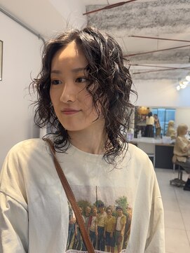 ナループロアツム(Nalu pu loa Tsum) レイヤーパーマ/ウルフパーマ/ウェーブパーマ