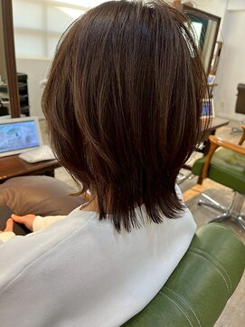 リコバイアフロート(riko by afloat) ウルフ/レイヤーボブ/ハイライト/ミディアム/ブラウン