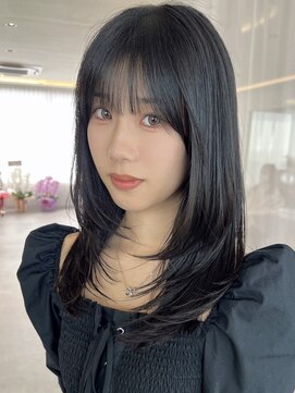 ベル サウス(BHEL south) 津市ロングレイヤーカットハッシュカット透明感カラー重めロング