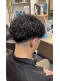 強めツイスト×刈り上げ×束感ショート