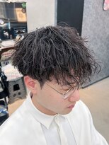リルジー 大宮店(LIL.G)&nbsp;波巻きツイストスパイラル/リバースセンターパート[大宮/理容室]