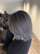 グランルッソ 岡山駅前(GRAN LUSSO)&nbsp;【国富】シルバーグレー　バレイヤージュカラー