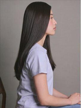 キヴィ(kivi) 艶さらストレートロング 自然な縮毛矯正×美髪ケア