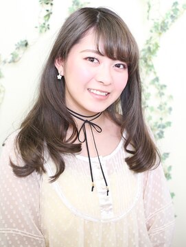 オーガニックサロン フェイス 梅田店(organic salon face) 大人可愛い抜けバングでひと味違うふんわりカール