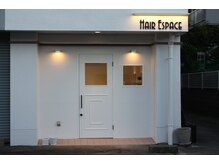 ヘアー エスパス(HAIR Espace)の雰囲気（飾り窓がいい雰囲気）