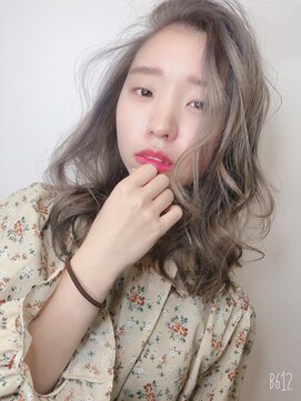 シーデン(C-den) 人気の外国人風イルミナカラー×Wカラー×ブリーチ×グレージュ