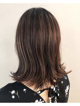 美容室 かんしゃ かんしゃ【Ｍａｒｉｋｏ】ローライトカラー×外ハネミディアム