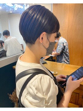 ヘアーブレイス(hair brace) 刈り上げショート　style 中村瑞貴