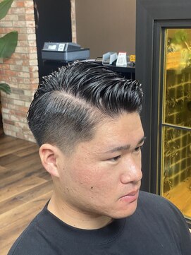 バーバーファースト(BARBER FIRST) ハードパートフェード