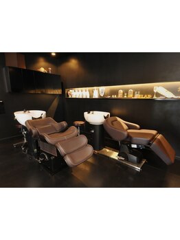 スタッフ2名のみのアットホームで落ち着いた空間の《dress hair design》◇綺麗と癒しをご提供します♪