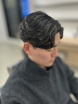 ラヴィズム 名駅店(LUVISM) 名古屋/メンズカット/メンズパーマ/眉毛/カルマパーマ