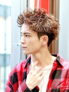 リップス レイ ギンザ(LIPPS Ray GINZA) 横顔キマるアップバングショート　サイドパート