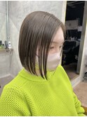 切りっぱなしボブ/オリーブグレージュ