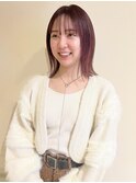前髪のシースルーが可愛いミディアムボブ