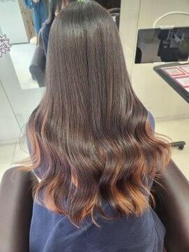 スリーヘアーデザインズ(Three Hair Designs) a