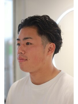 キングスマン トーキョー 国分寺(KINGSMAN TOKYO) ミディアムパーマ