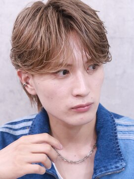 エイル 茶屋町(Eir) シースルー フェザーパーマ ミックスショート