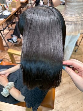 リュミエ ドゥ マッシュ(Lumier de mashu) 【大阪/梅田/茶屋町/中崎町】触れたくなる美髪/oooit/ストレート