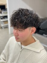 ジレス(Jiles)&nbsp;【スペインカール】【メンズパーマ】【外国人風パーマ】