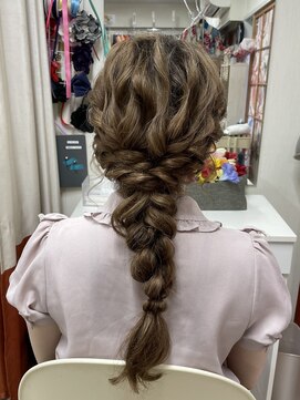 ビューティック ハラジュク(Hair&Make Beautique Harajuku) 編みおろし