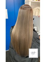 パドトロワ(Pas de trois)&nbsp;新潟髪質改善トリートメント×グラメント