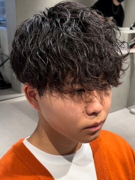 ザ サードヘアー 柏(THE 3rd HAIR) 2ブロック 刈り上げ 波巻き